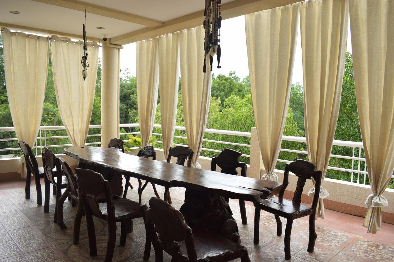 Villa De Sierra Vista Bay And Mountain View Inn Puerto Princesa Екстериор снимка